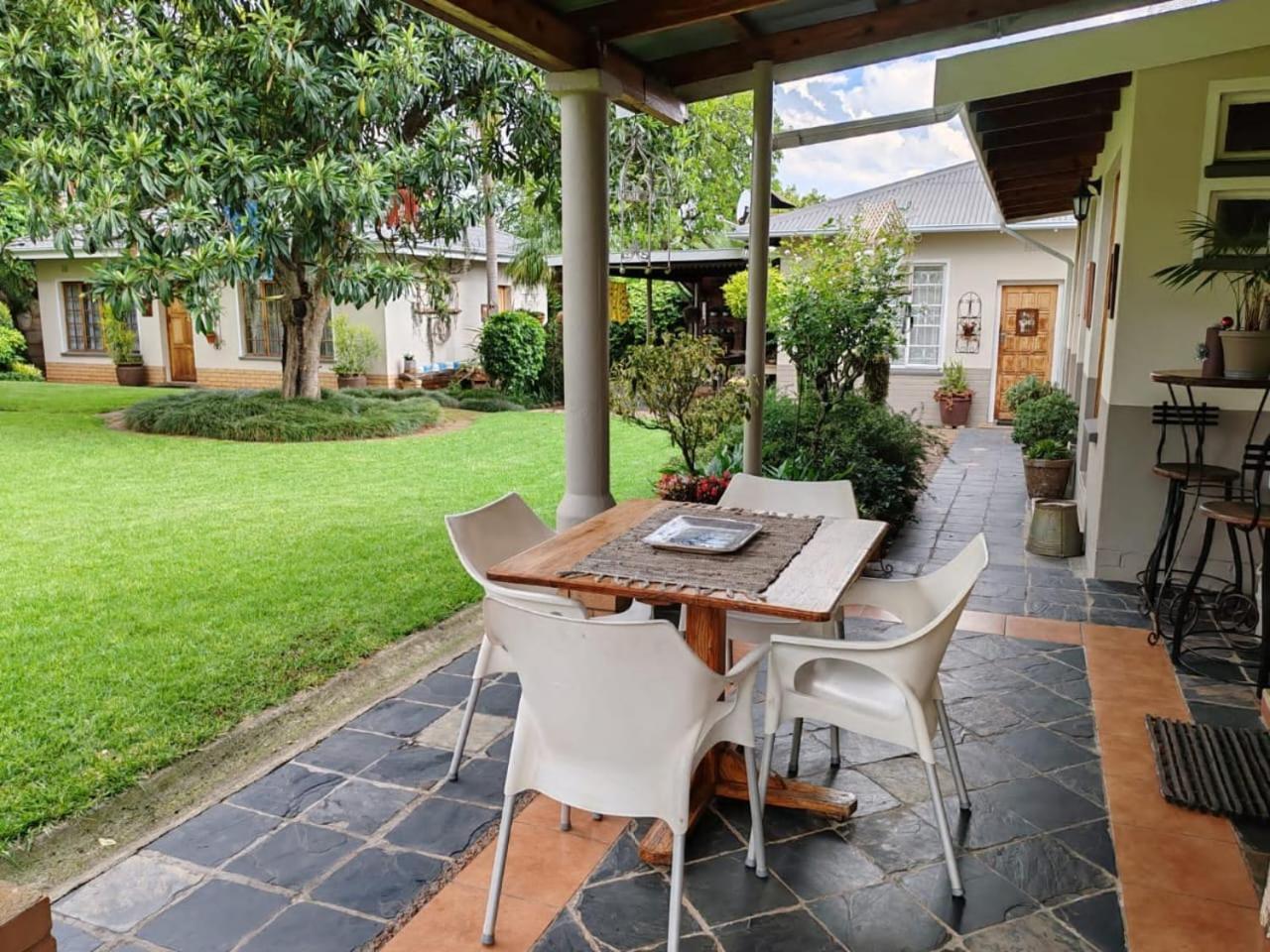La Guesthouse Piet Retief ภายนอก รูปภาพ